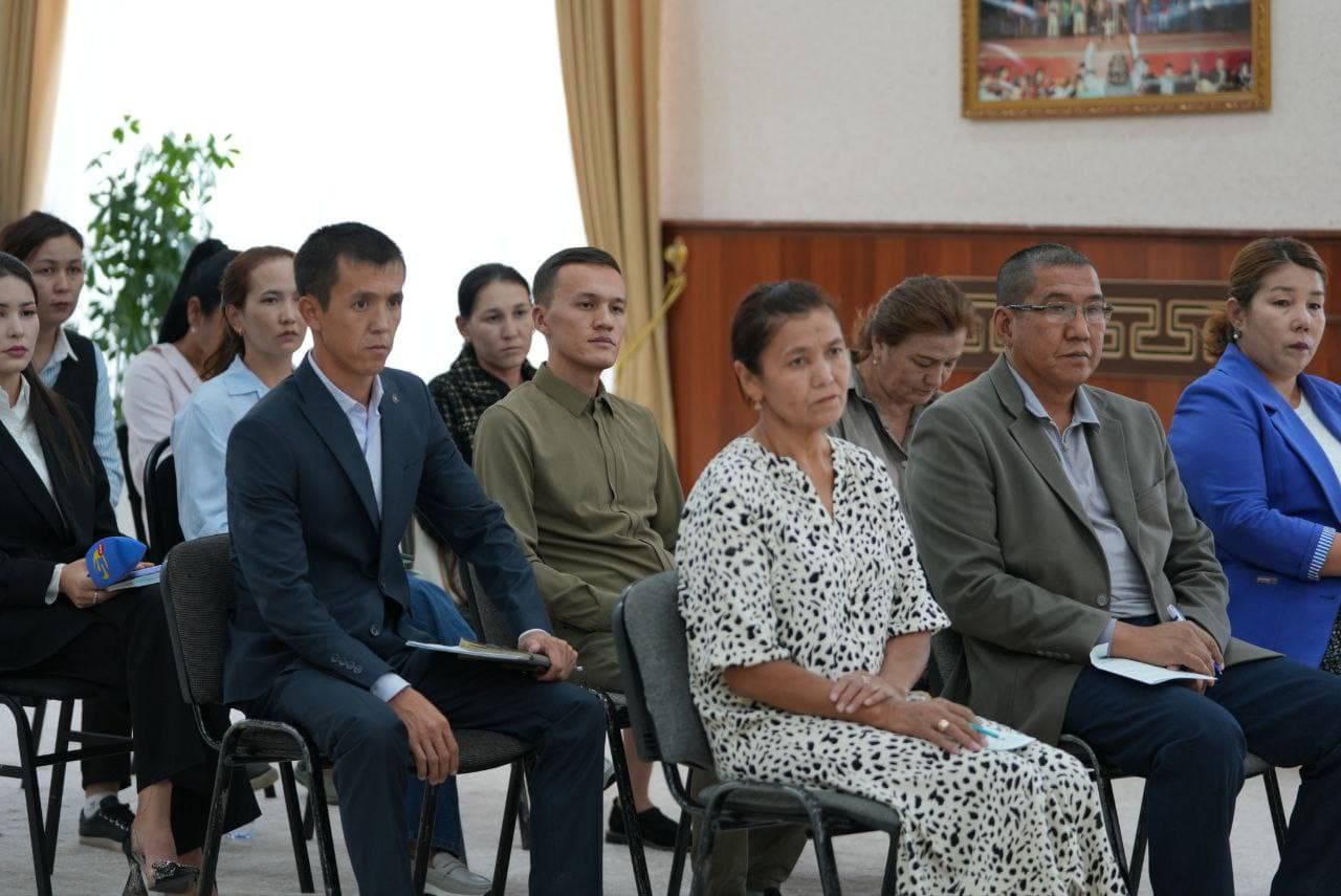 Под руководством Министра культуры Республики Каракалпакстан Бегисбая Темирбаева состоялась пресс-конференция и открытый диалог с представителями СМИ о работе, проводимой в сфере культуры и искусства.