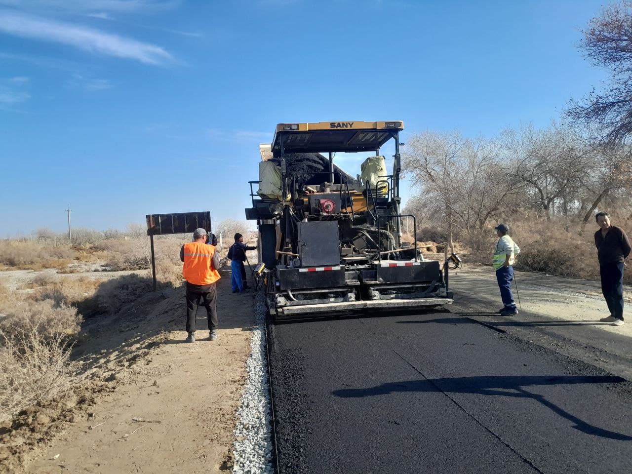 Kerder OFYga olib boruvchi yo‘lda asfaltlash ishlari olib borildi