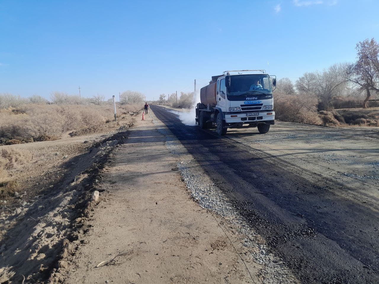 Kerder OFYga olib boruvchi yo‘lda asfaltlash ishlari olib borildi