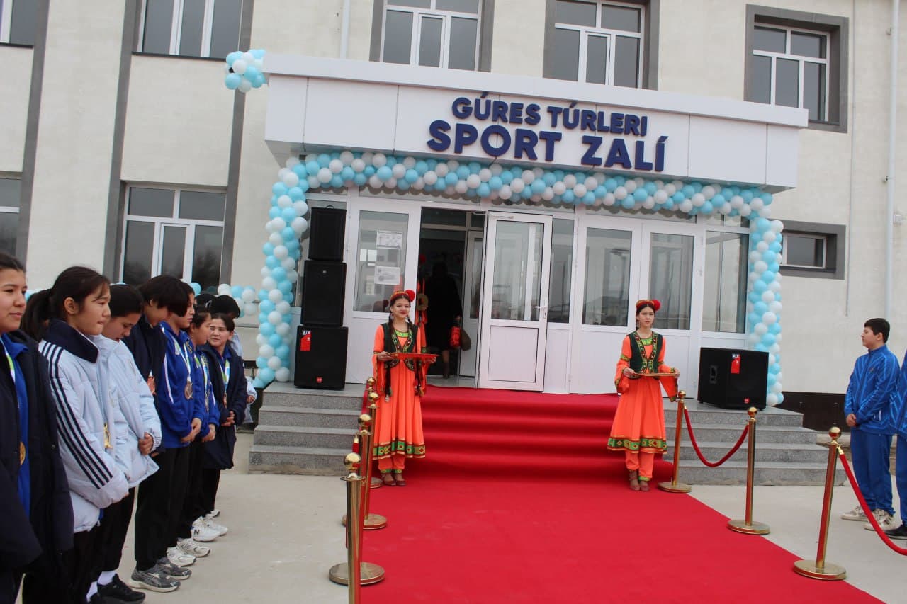 В Нукусе сданы в эксплуатацию новые спортивные сооружения