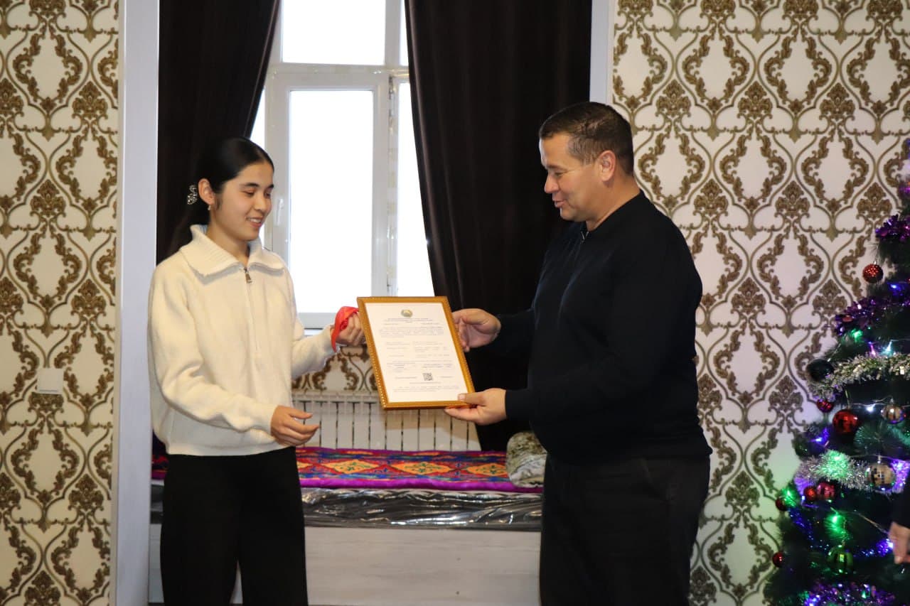 В Кунградском районе 7 годам вручили ключи от нового дома