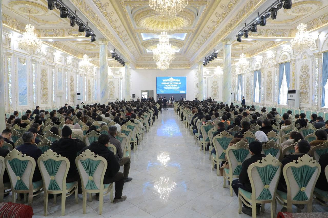 Amudaryo tumanida Qoraqalpog‘iston Respublikasi Vazirlar Kengashining Raisi Farxod Ermanov ishtirokida “Rahbar va yoshlar uchrashuvi” bo‘lib o‘tdi.