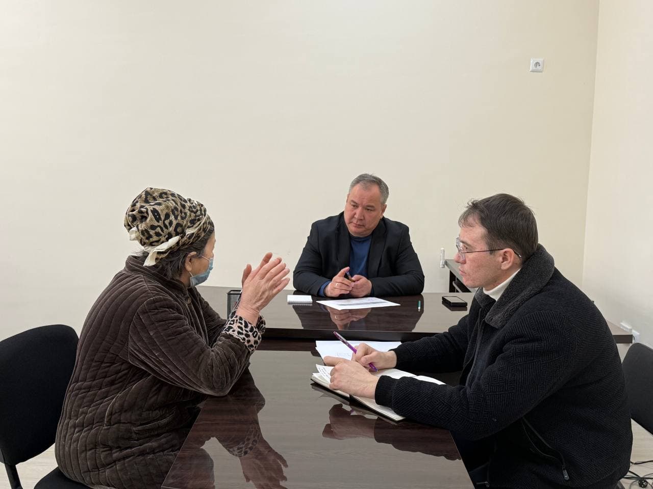 Hududlarda aholi murojaatlari o‘rganildi va amaliy choralar belgilandi