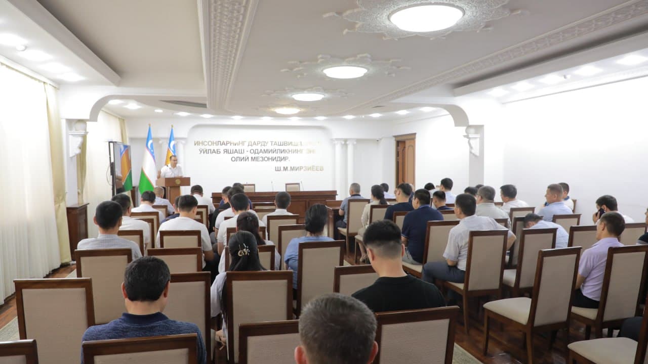 Qonunchilik hujjatlarining mazmun-mohiyatini targ‘ib etishga qaratilgan “Hokimlik soatlari” tadbiri o‘tkazildi