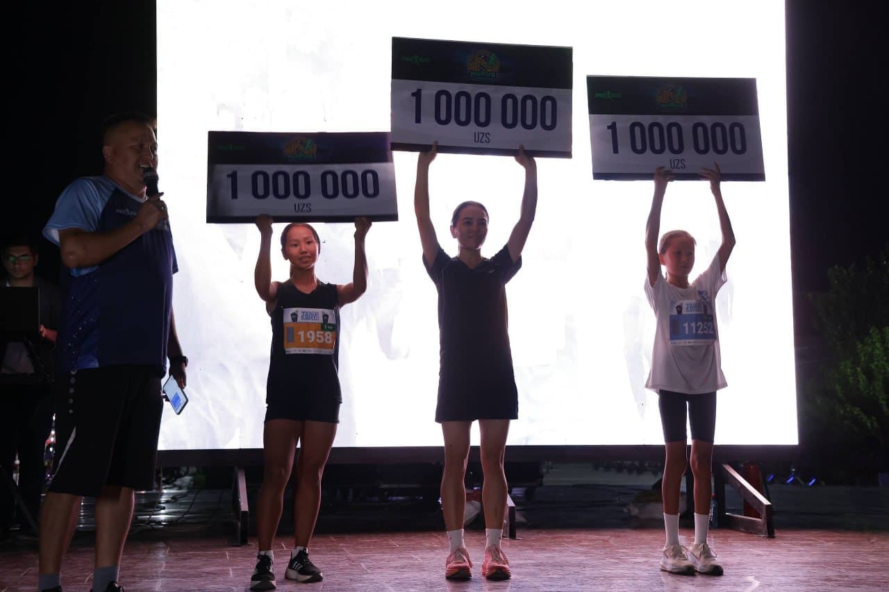 Nukus shahrida "Nukus Night Run 2026" nomli 5 kilometr masofaga ommaviy yugurish marafoni bo‘lib o‘tdi