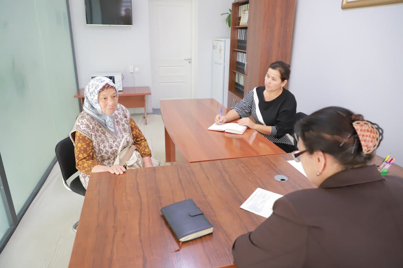 Xalıq penen ashıq sáwbet dawam etpekte