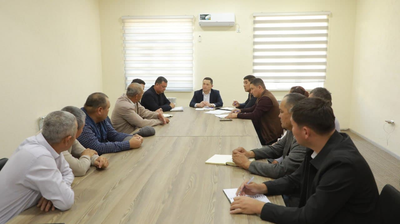 Xalıq penen ashıq sáwbet turaqlı dawam etpekte