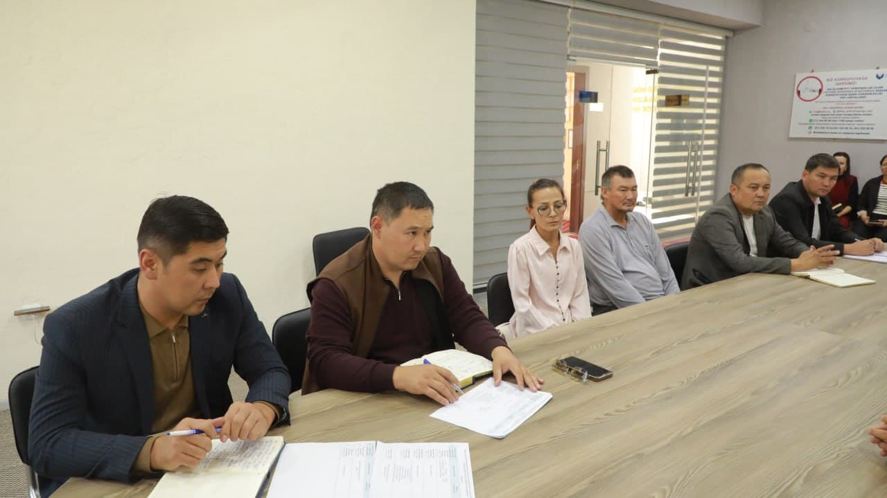 Xalıq penen ashıq sáwbet turaqlı dawam etpekte