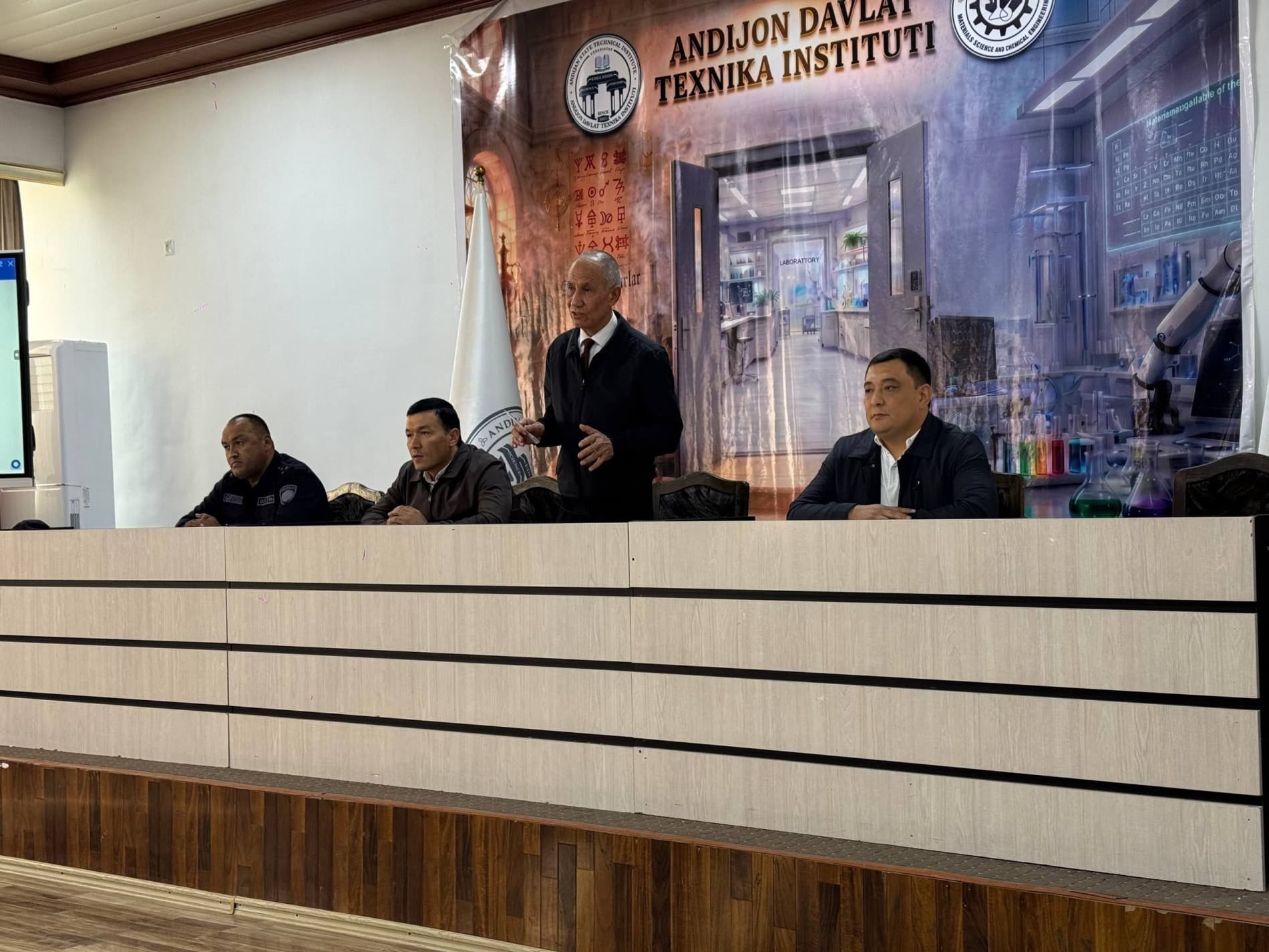 XALQARO TABIIY OFATLAR XAVFINI KAMAYTIRISH KUNI