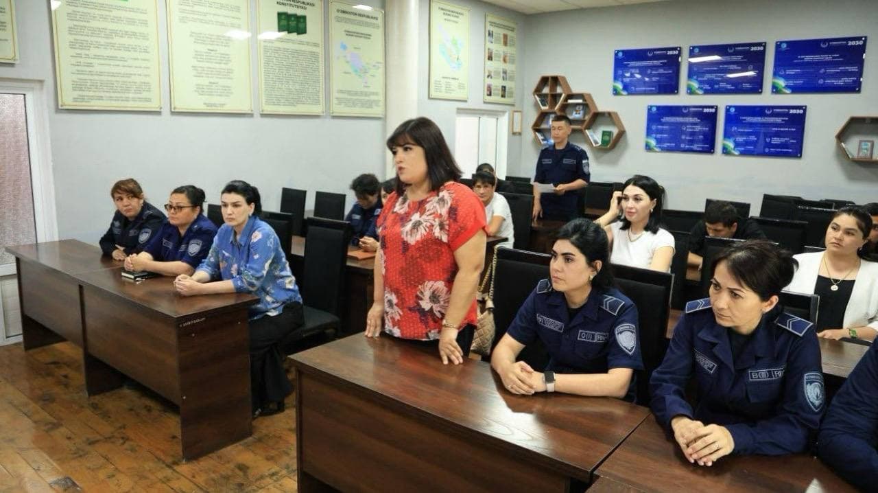 Tizimdagi xotin-qizlar e’tiborda: Buxoroda favqulodda vaziyatlar sohasi ayollari bilan ochiq muloqot bo‘lib o‘tdi