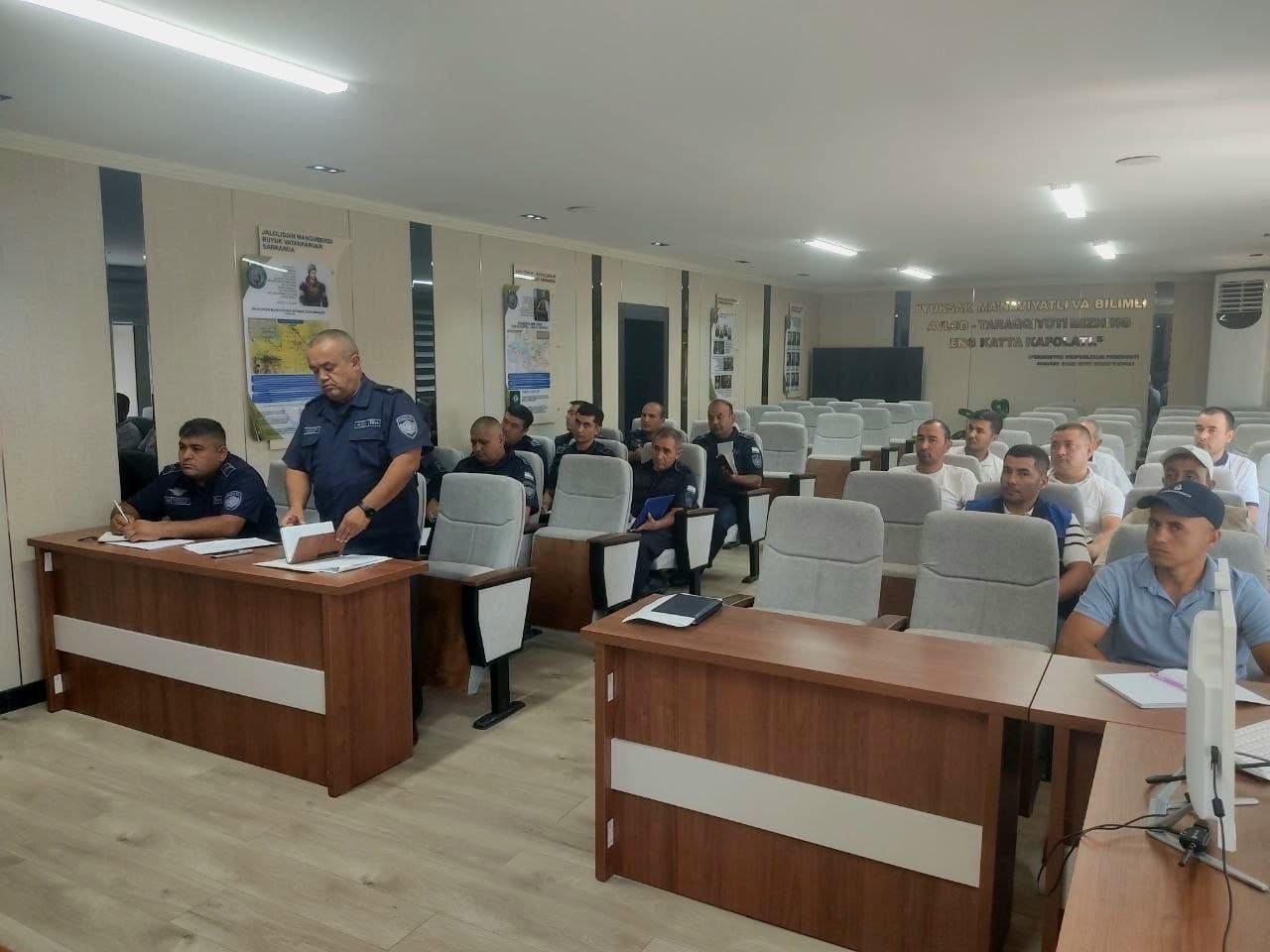 Viloyat hududidagi suv olish inshootlarining shayligini taʼminlash masalalari muhokama qilindi