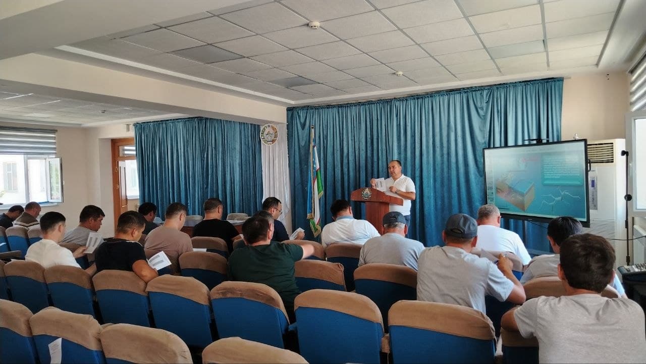 Ishchi-xodimlari uchun “Aholi va hududlarni favqulodda vaziyatlardan muhofaza qilish hamda fuqaro muhofazasi” yo‘nalishida 24 soatlik o‘quv-amaliy mashg‘ulotlar tashkil etilmoqda.