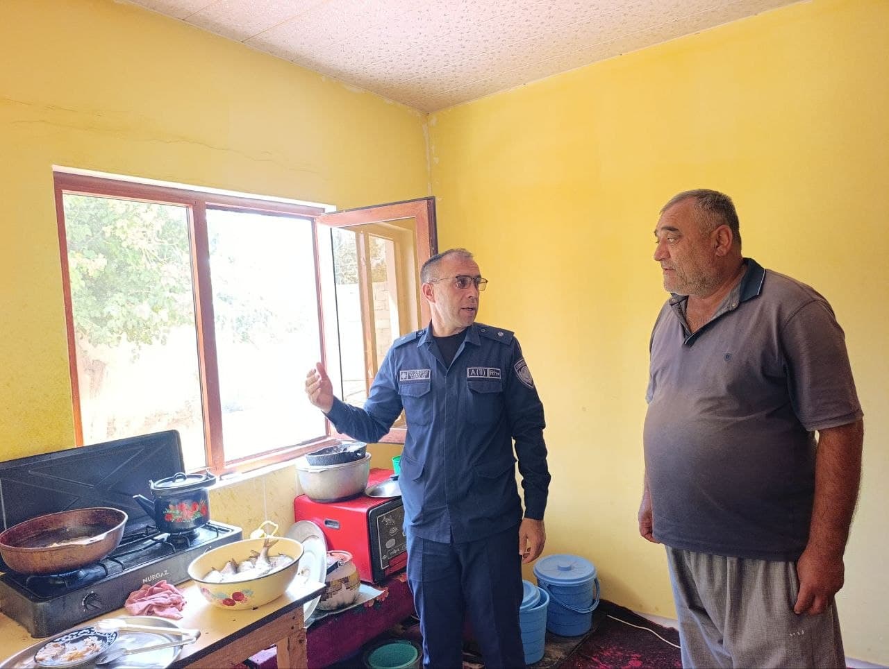 Kuz-qish mavsumini betalafot o‘tkazish, aholi xavfsizligini ta’minlash hamda turli noxush holatlarning oldini olish maqsadida aholi xonadonlarida keng qamrovli profilaktik tadbirlar olib borilmoqda