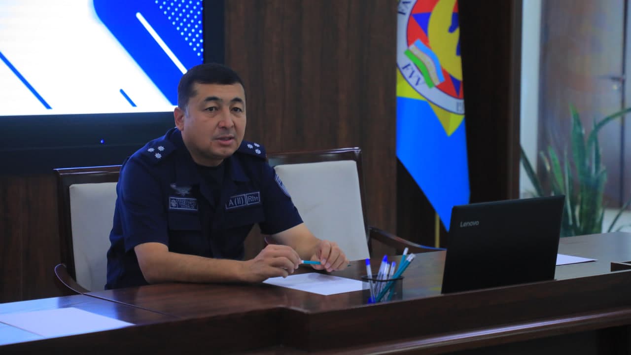 Rahbar va yoshlar: ochiq muloqot va samimiy suhbat