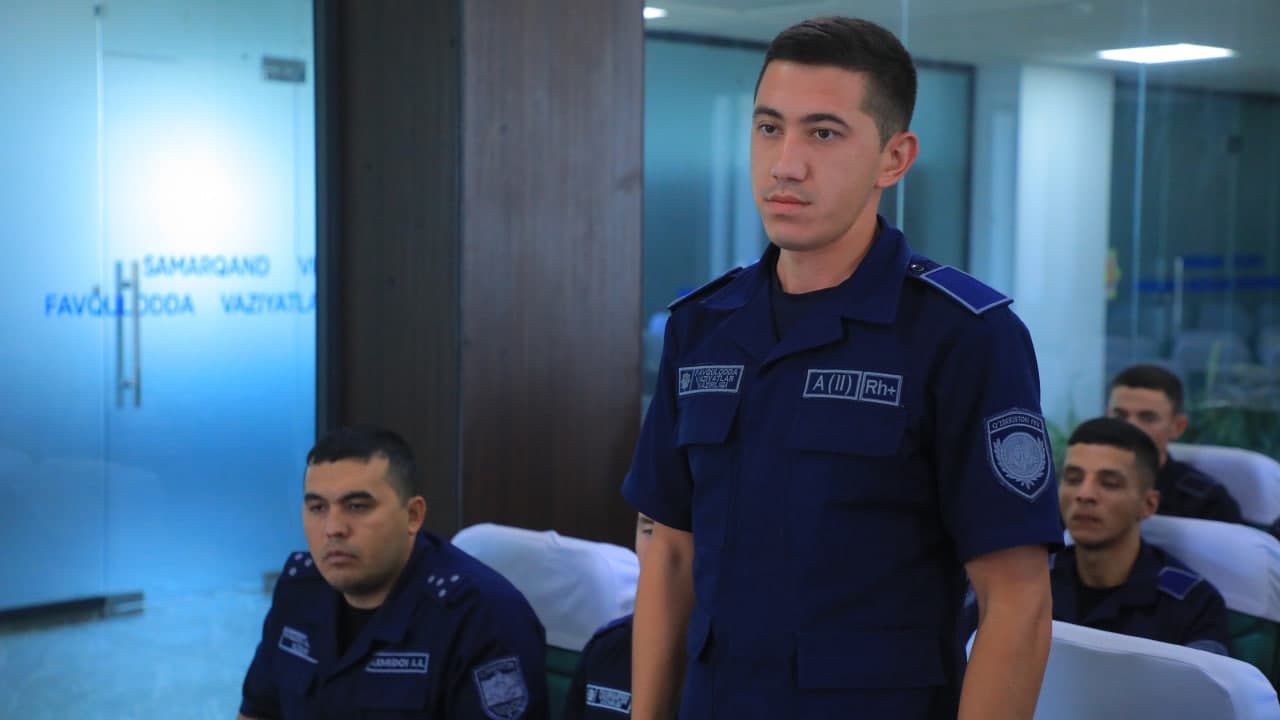 Rahbar va yoshlar: ochiq muloqot va samimiy suhbat