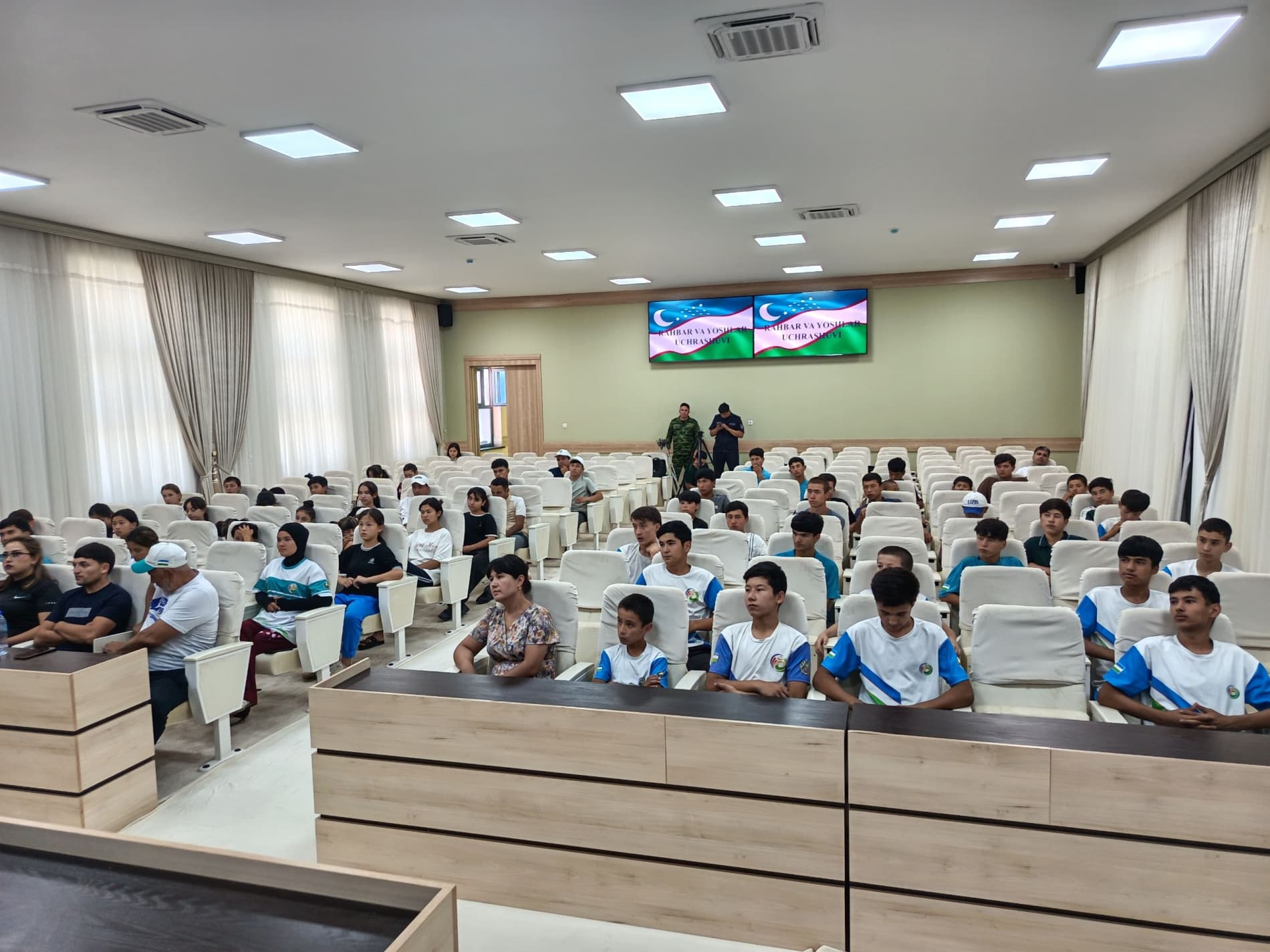 Yoshlar bilan ochiq muloqot va sport musobaqasi o‘tkazildi