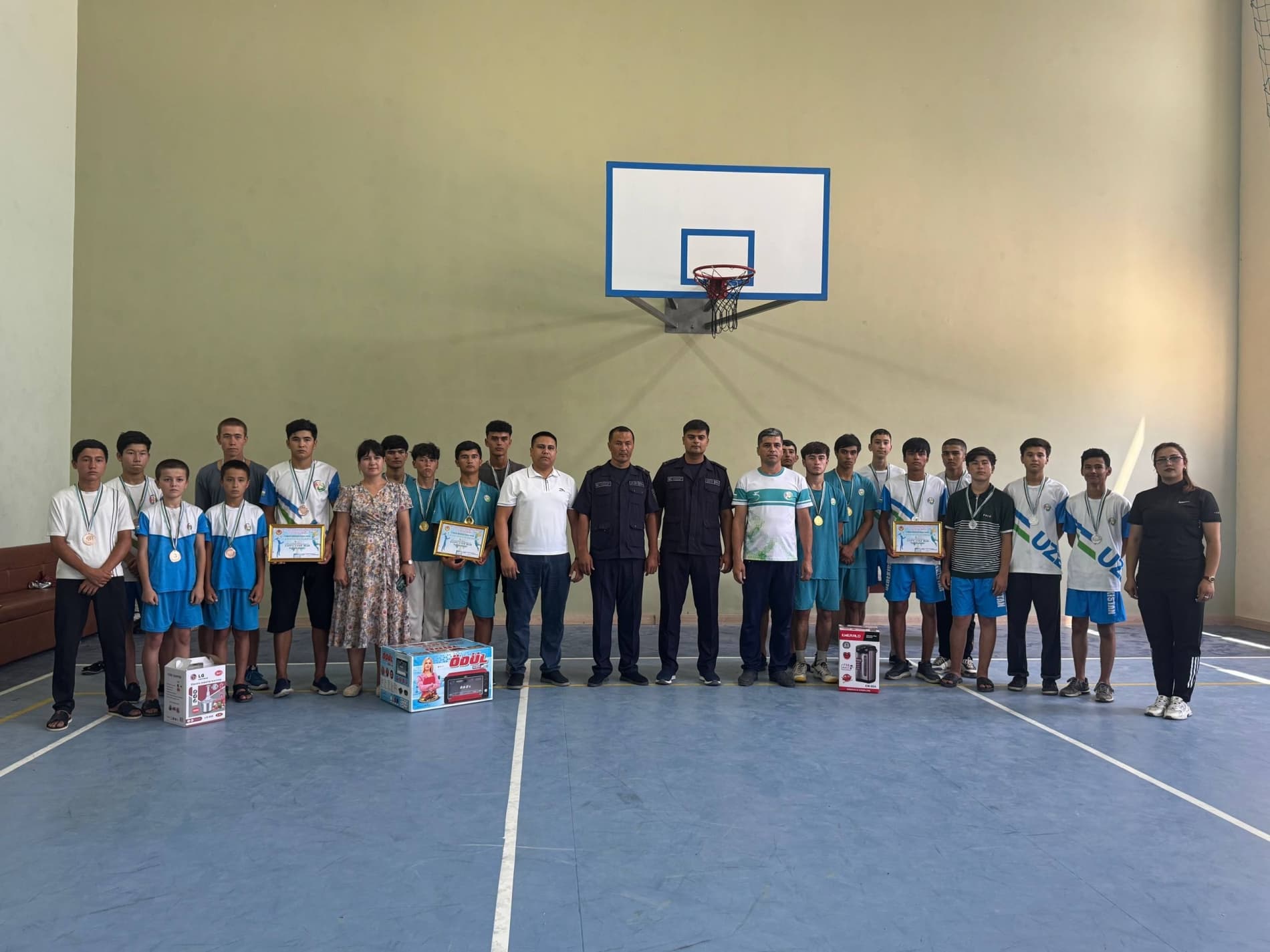 Yoshlar bilan ochiq muloqot va sport musobaqasi o‘tkazildi