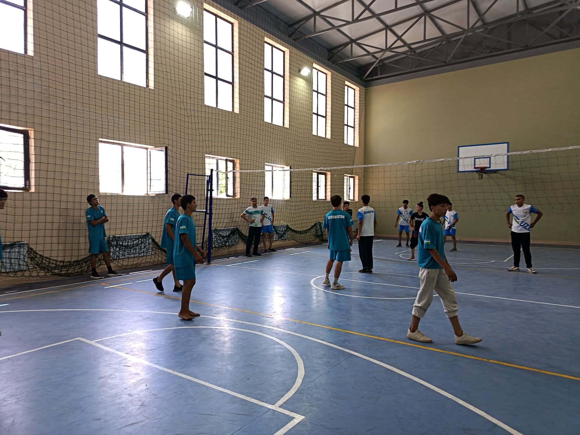 Yoshlar bilan ochiq muloqot va sport musobaqasi o‘tkazildi
