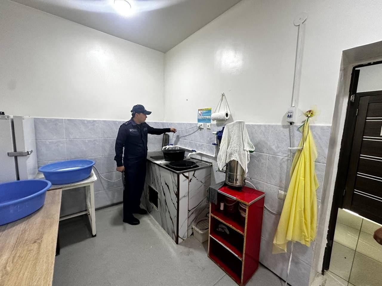 “Isitish mavsumini xavfsiz boshlaylik” oyligi doirasida Yangiyer shahri hududidagi ijtimoiy soha obyektlari hamda ishlab chiqarish korxonalarida profilaktik tadbirlar o‘tkazilmoqda.