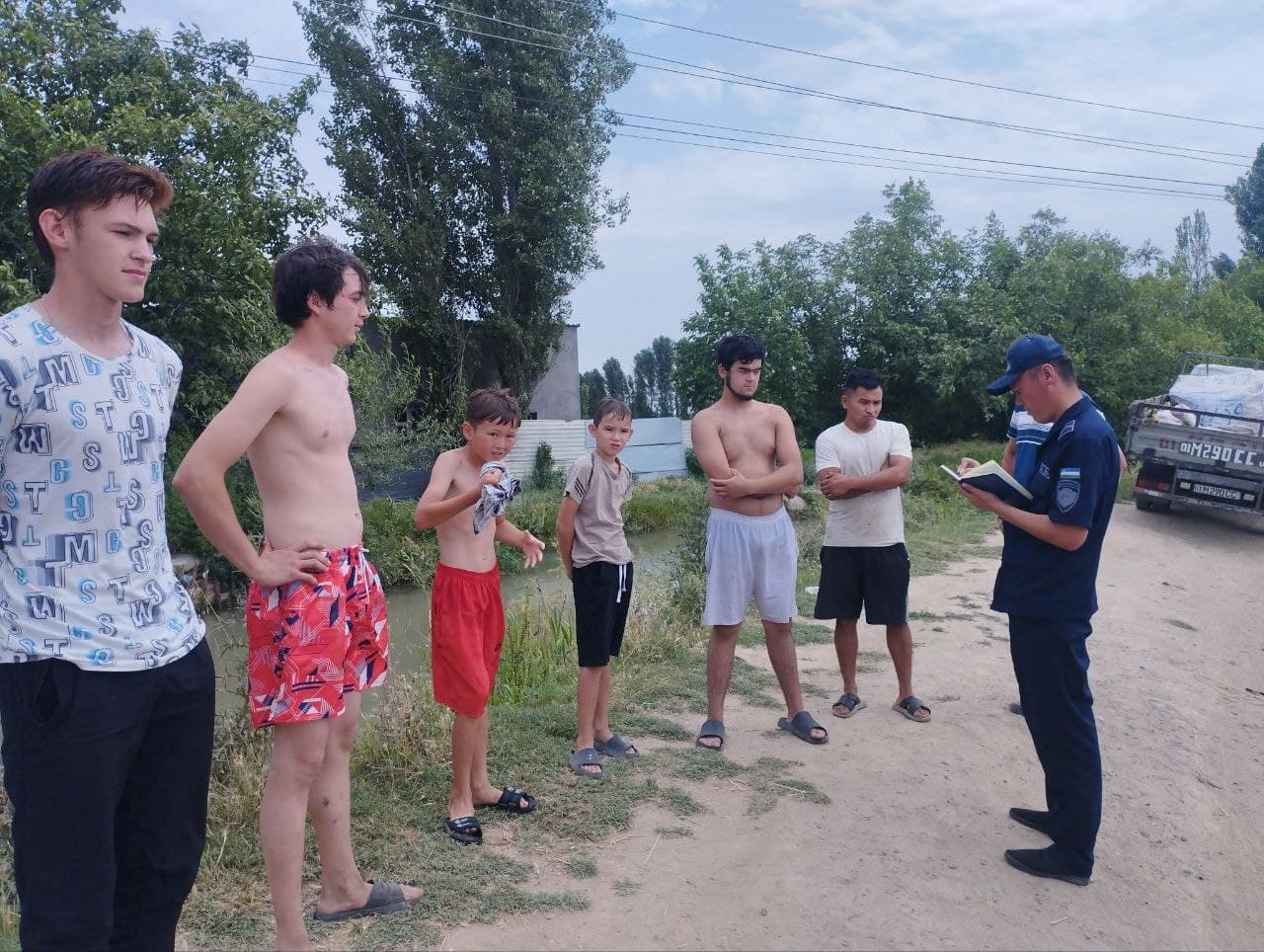 Zangiota tumanida suv havzalarida xavfsizlikni ta’minlash bo‘yicha profilaktik tadbirlar o‘tkazilmoqda