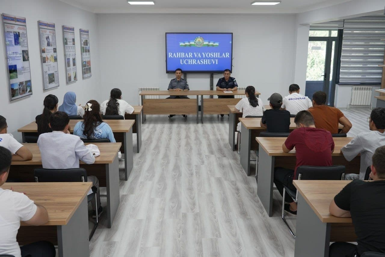 Payshanba – yoshlar bilan ishlash kuni doirasida Toshkent viloyati FVBBning barcha shahar va tuman FVB boshliqlari tomonidan "Rahbar va yoshlar" uchrashuvlari tashkil etildi.