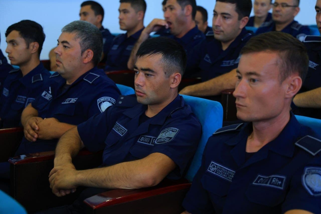 Farg'ona viloyati FVB va barcha shahar-tuman FVBlari shaxsiy tarkibi uchun zoom orqali huquqbuzarliklar profilaktikasiga bag‘ishlangan targ‘ibot tadbiri o‘tkazildi