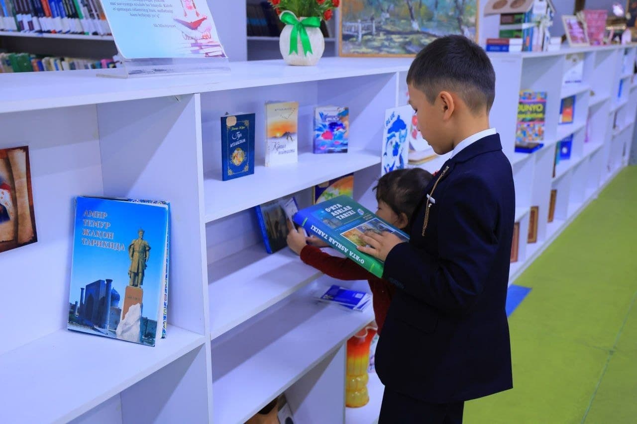 📚 “Eng yaxshi kitobxon oila” ko‘rik-tanlovining viloyat bosqichi o‘tkazildi