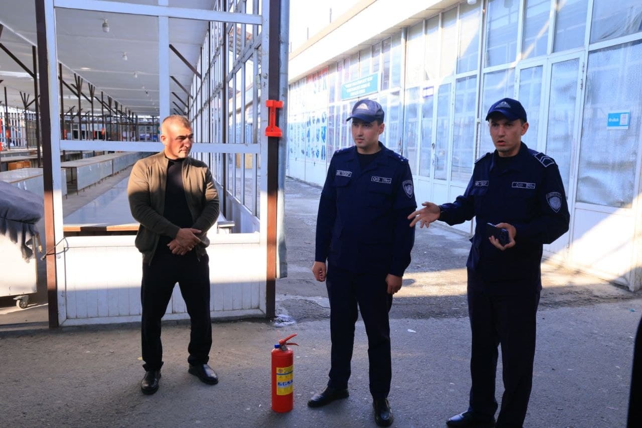 podpolkovnik A.Yunusov boshchiligida eksterritorial tamoyil asosida inspektorlarni jalb etgan holda Qo‘qon shahrida yong‘inlarning oldini olishga qaratilgan profilaktik tadbirlar tashkil etilmoqda.