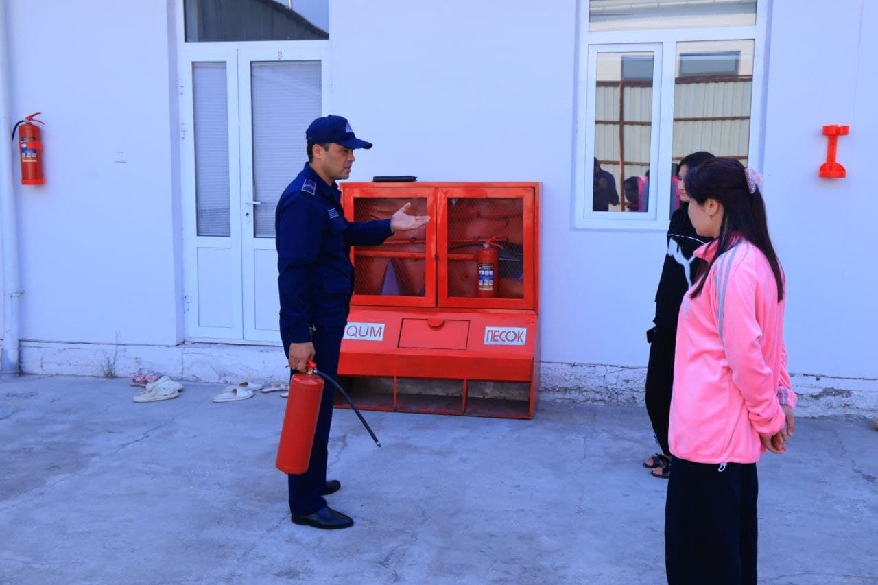 podpolkovnik A.Yunusov boshchiligida eksterritorial tamoyil asosida inspektorlarni jalb etgan holda Qo‘qon shahrida yong‘inlarning oldini olishga qaratilgan profilaktik tadbirlar tashkil etilmoqda.