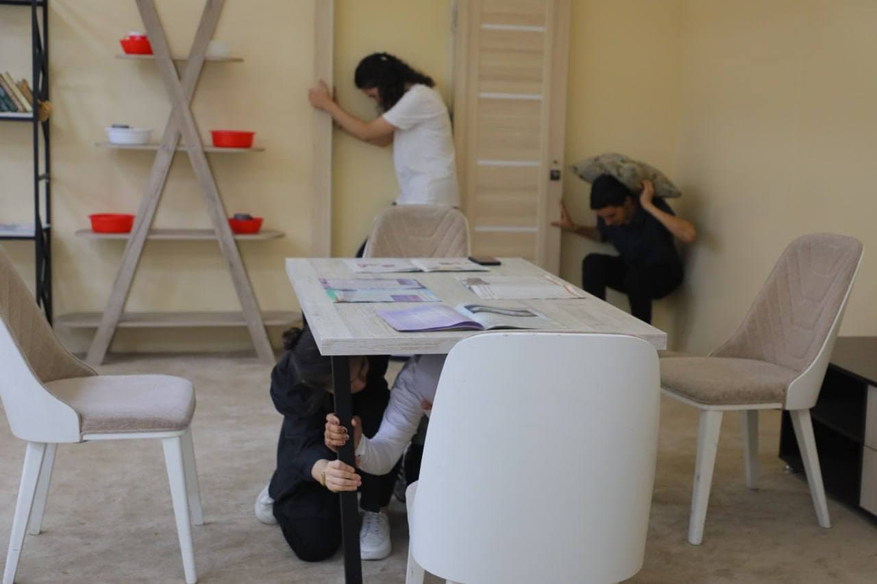 Rahbar va yoshlar uchrashuvi tashkil etildi