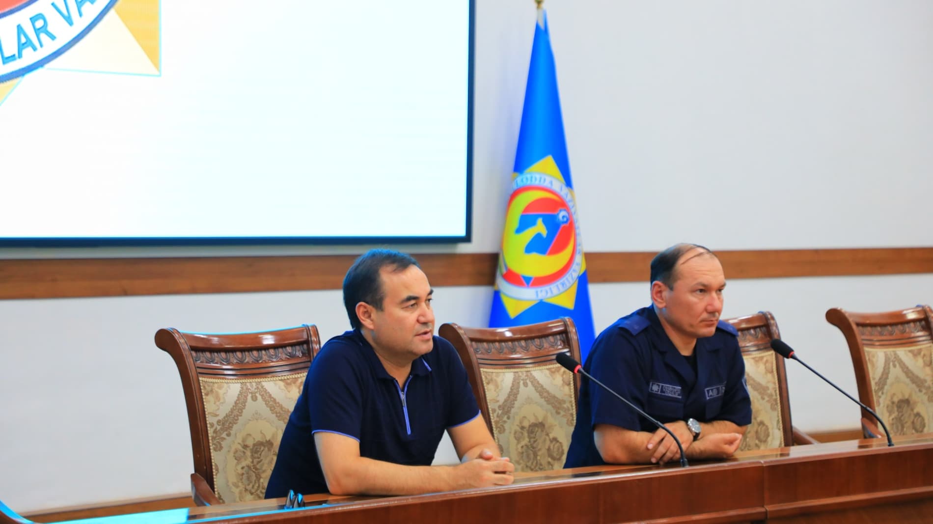 AKADEMIYADA DAVRA SUHBATI O‘TKAZILDI