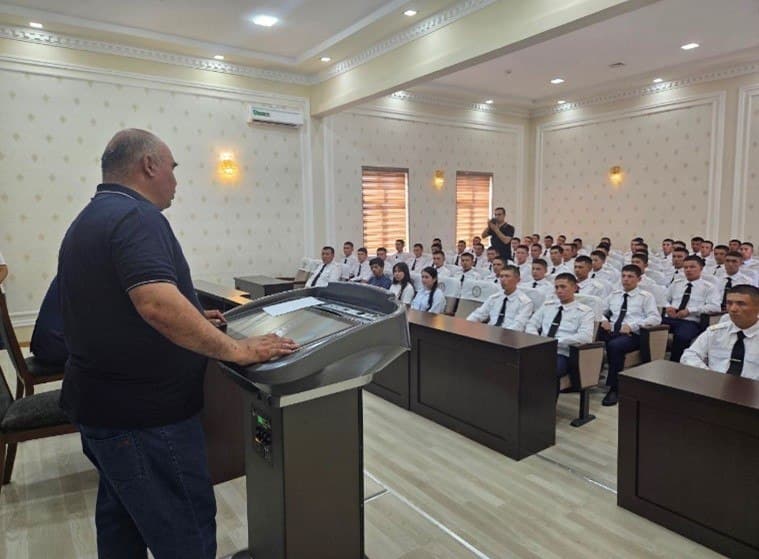 "Rahbar va yoshlar” uchrashuvi