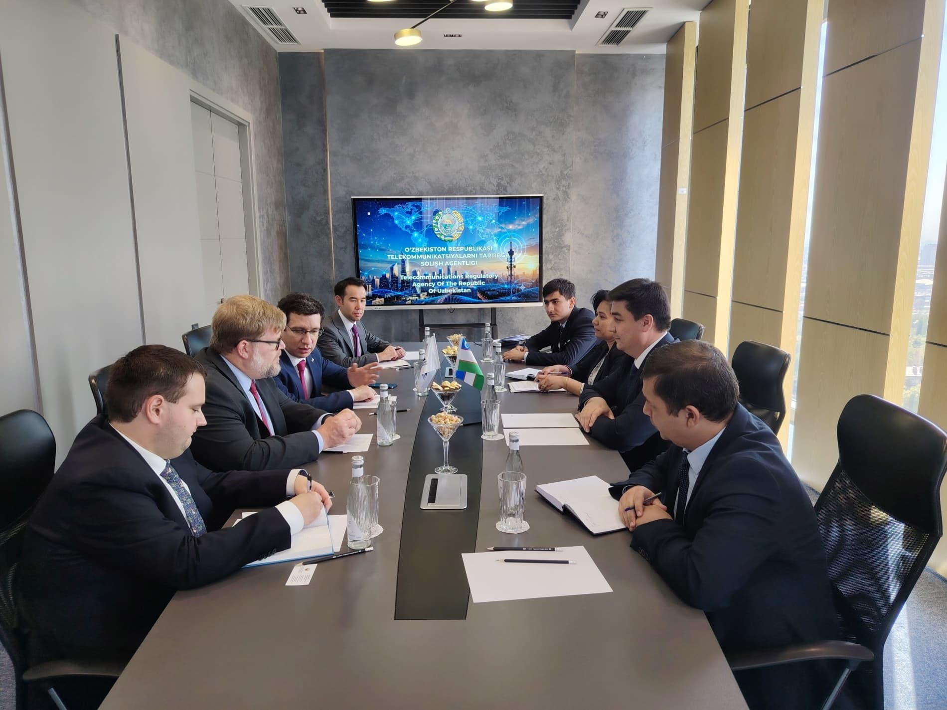 Dilshod Quryozov, Director of the Agency for Regulation of Telecommunications, held a meeting with representatives of the Bureau of Cyberspace and Digital Policy (CDP) of the U.S. Department of State.