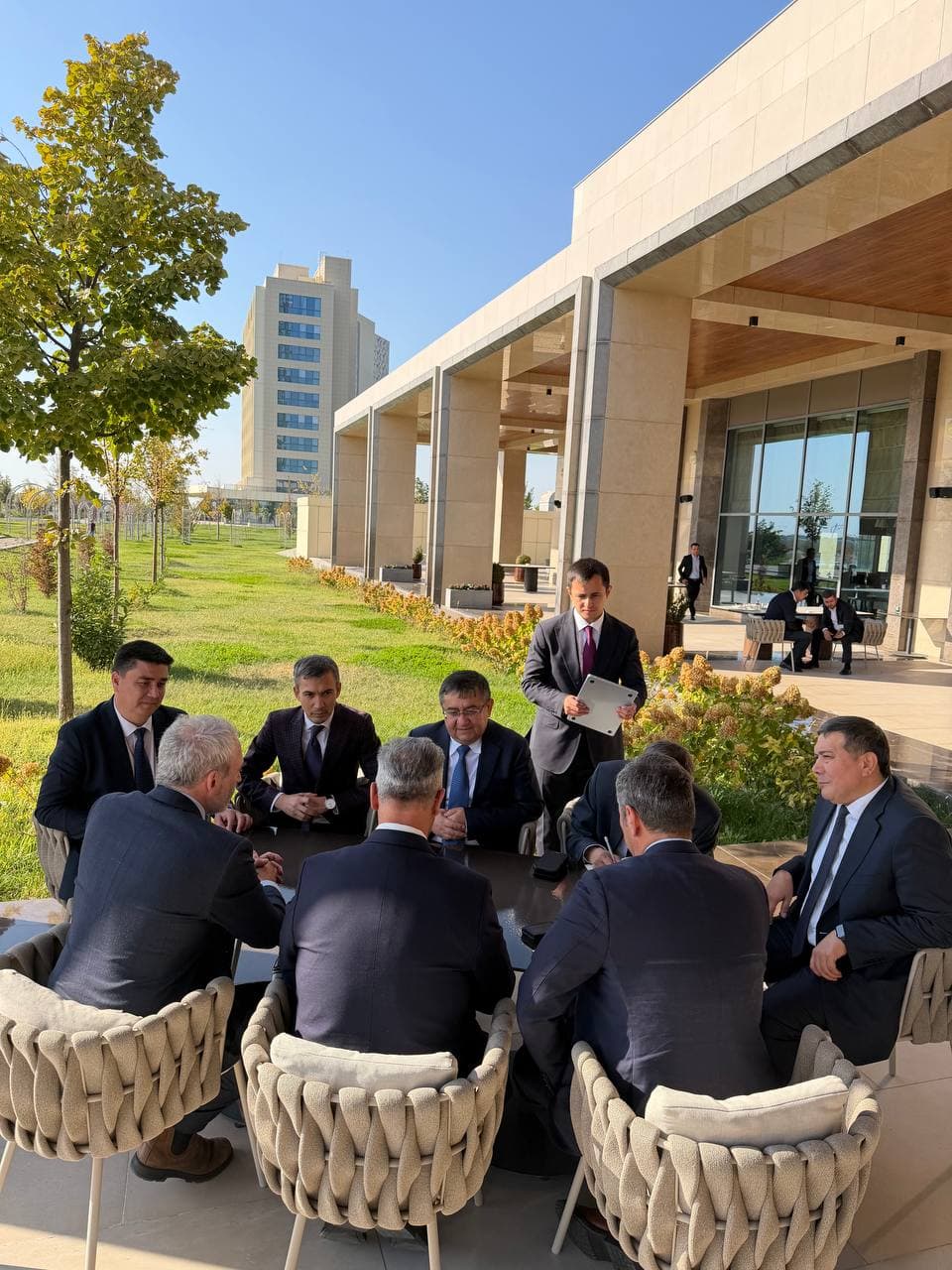 Within the framework of the C5+1 summit in Samarkand, a meeting was held with representatives of the Viasat company.