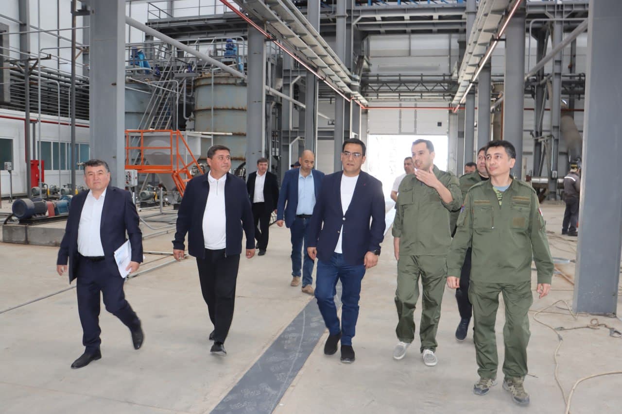 Ознакомление с деятельностью крупных промышленных предприятий Бухарской области