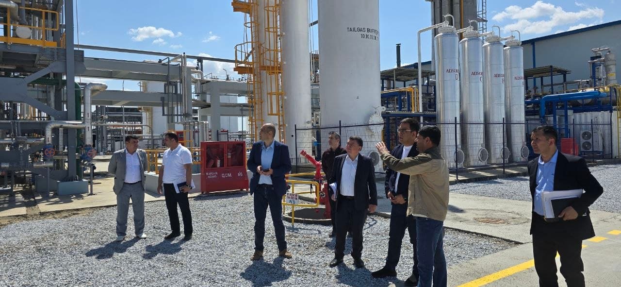 Ознакомление с деятельностью крупных промышленных предприятий Бухарской области