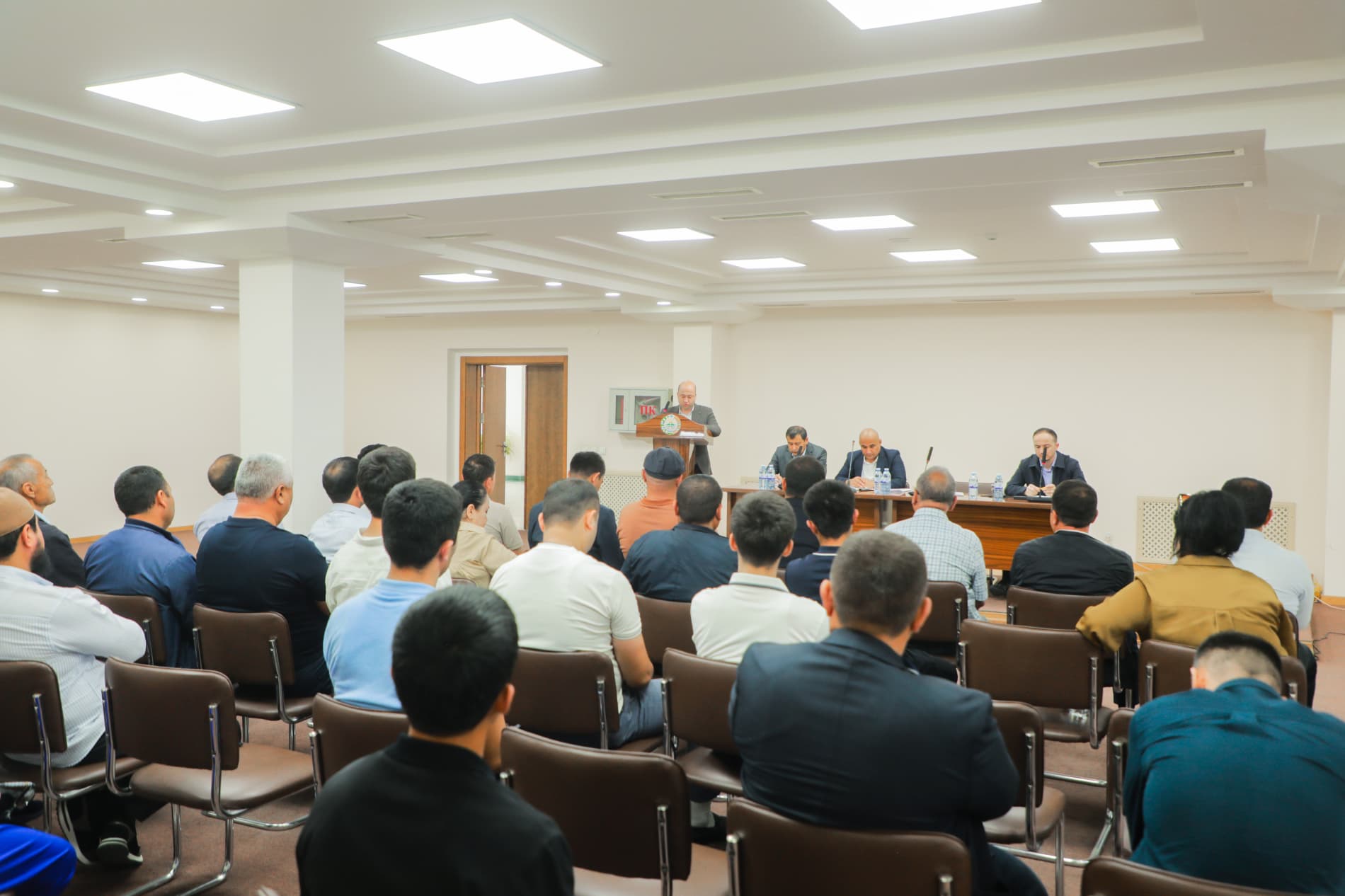 📌 В Сурхандарьинской области организован открытый диалог с предпринимателями