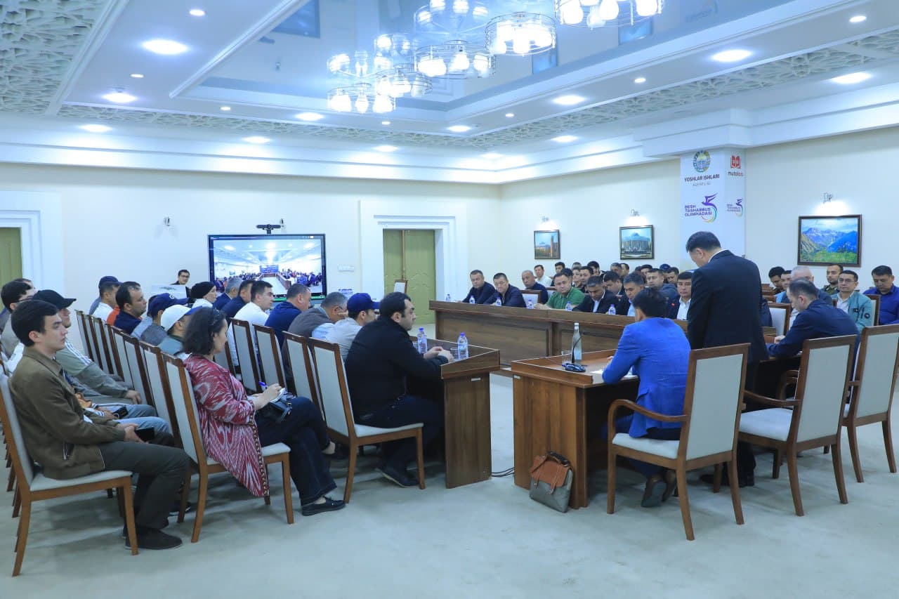 📌 Navoiy viloyatida tadbirkorlar bilan ochiq muloqot o‘tkazildi