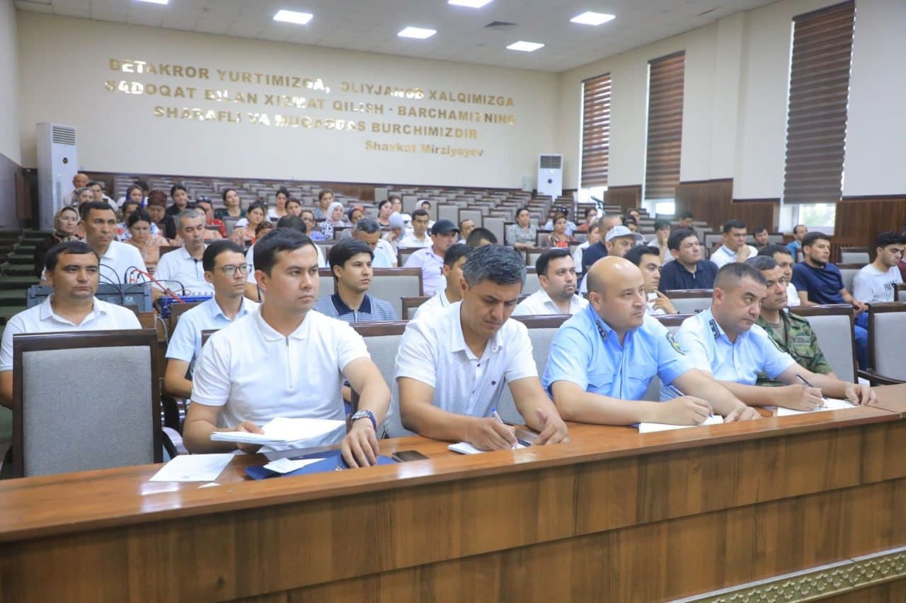 📍 Наманганда тадбиркорлар билан очиқ мулоқот ўтказилди