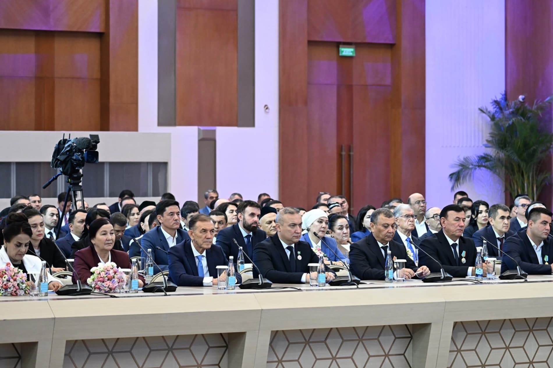 Prezident Shavkat Mirziyoyevning tadbirkorlar bilan VI ochiq muloqoti boshlanadi.
