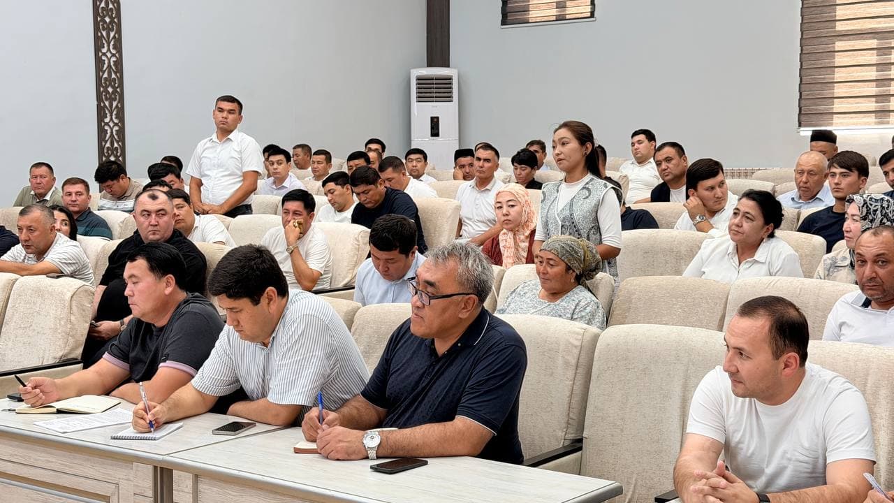 Tadbirkorlik va aholi bandligi masalalariga bag‘ishlangan ochiq muloqot hududldrda izchil davom etmoqda