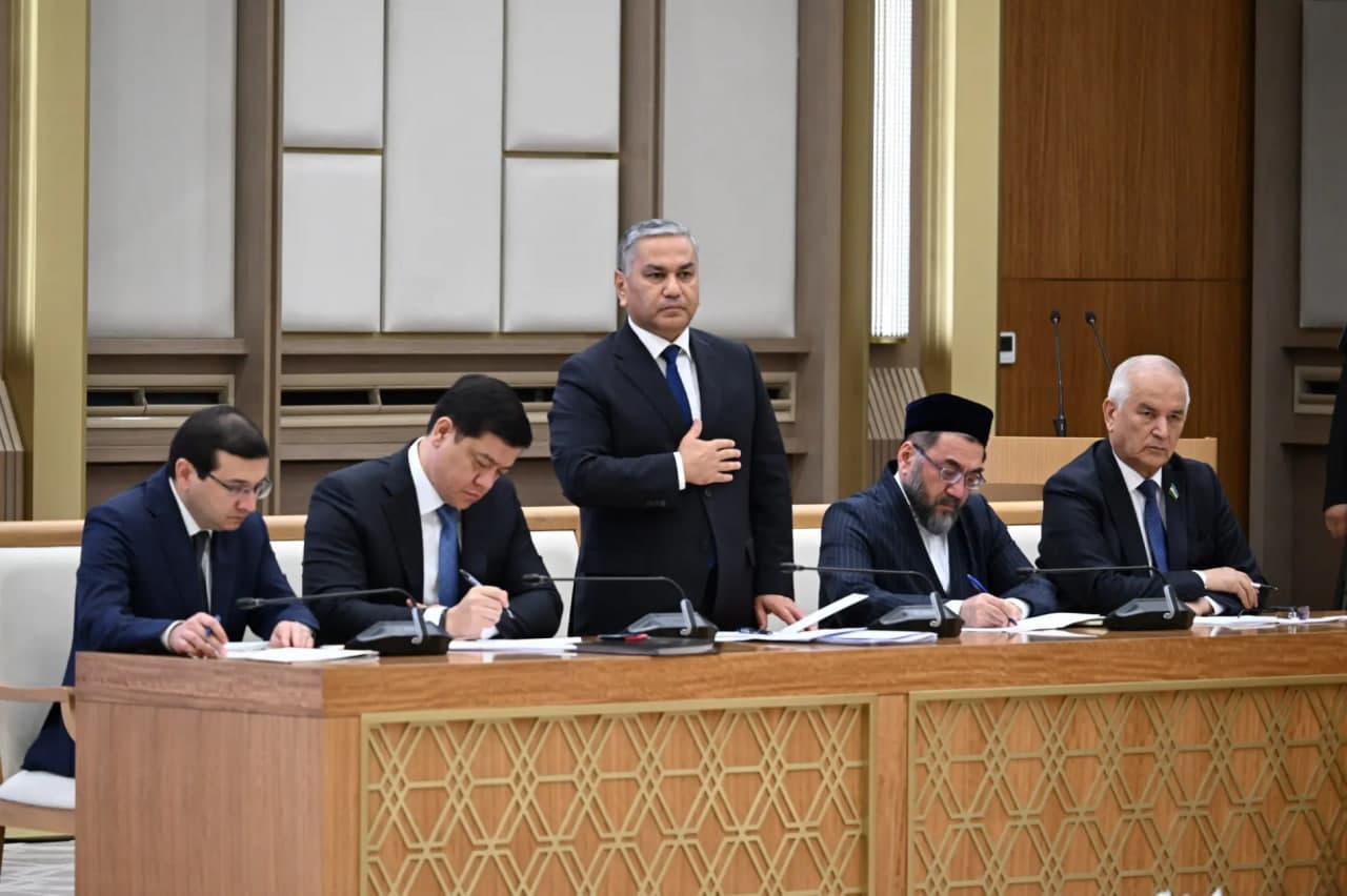 Mahallalarga yangi muhit olib kirish hamda “mahalla yettiligi” faoliyatini yangicha tashkil qilish bo‘yicha ustuvor vazifalar yuzasidan videoselektor yig‘ilishi