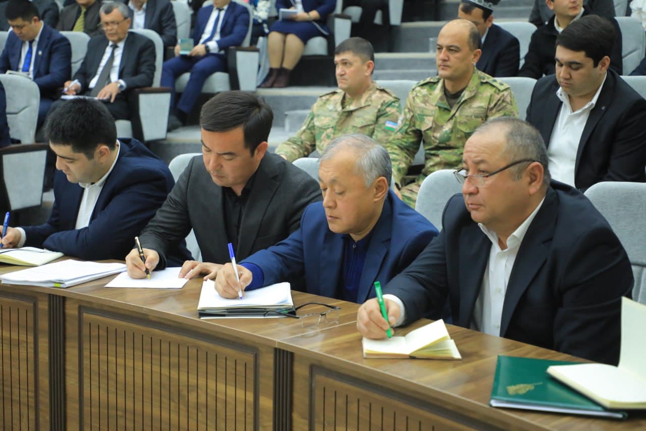 Viloyat hokimligi faoliyati bo‘yicha kengaytirilgan yig‘ilish o‘tkazildi