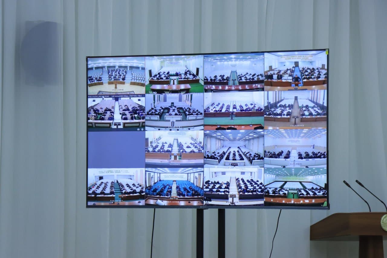 Atrof-muhitni asrash masalalari muhokama qilindi