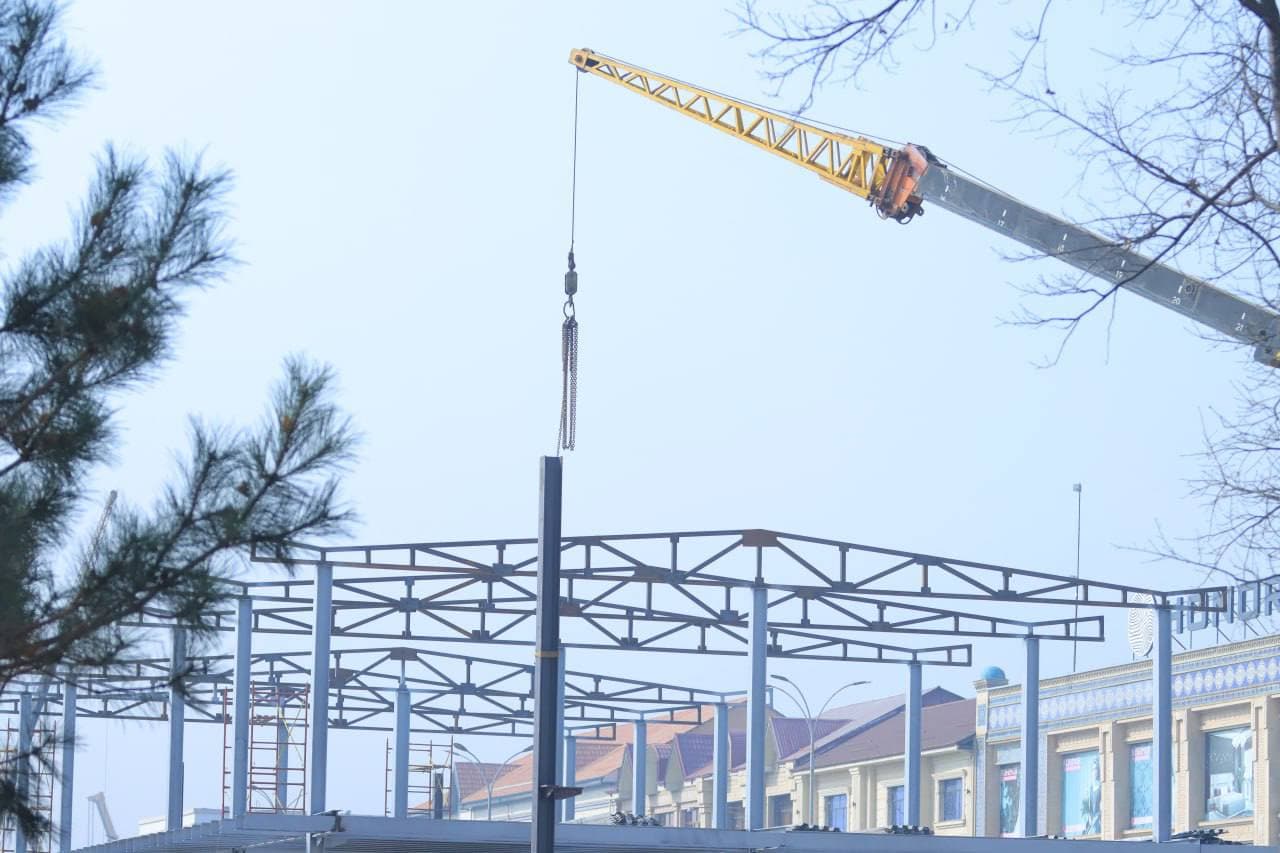 Turkiyalik investorlar Andijon shahrida amalga oshirilayotgan zamonaviy gastronomik ko‘cha loyihasi bilan tanishdi