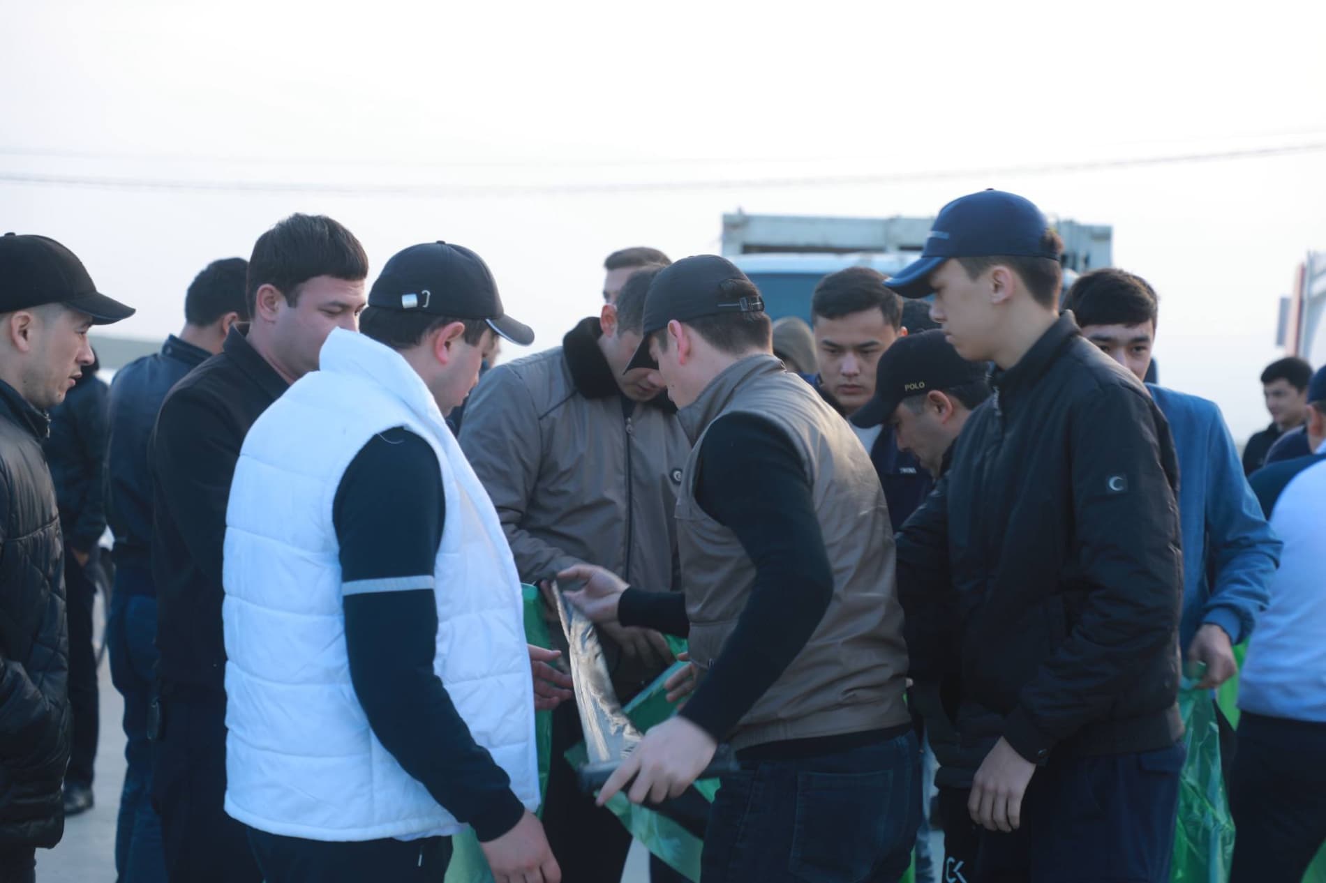 Bobur shahrida plogging aksiyasi o‘tkazildi