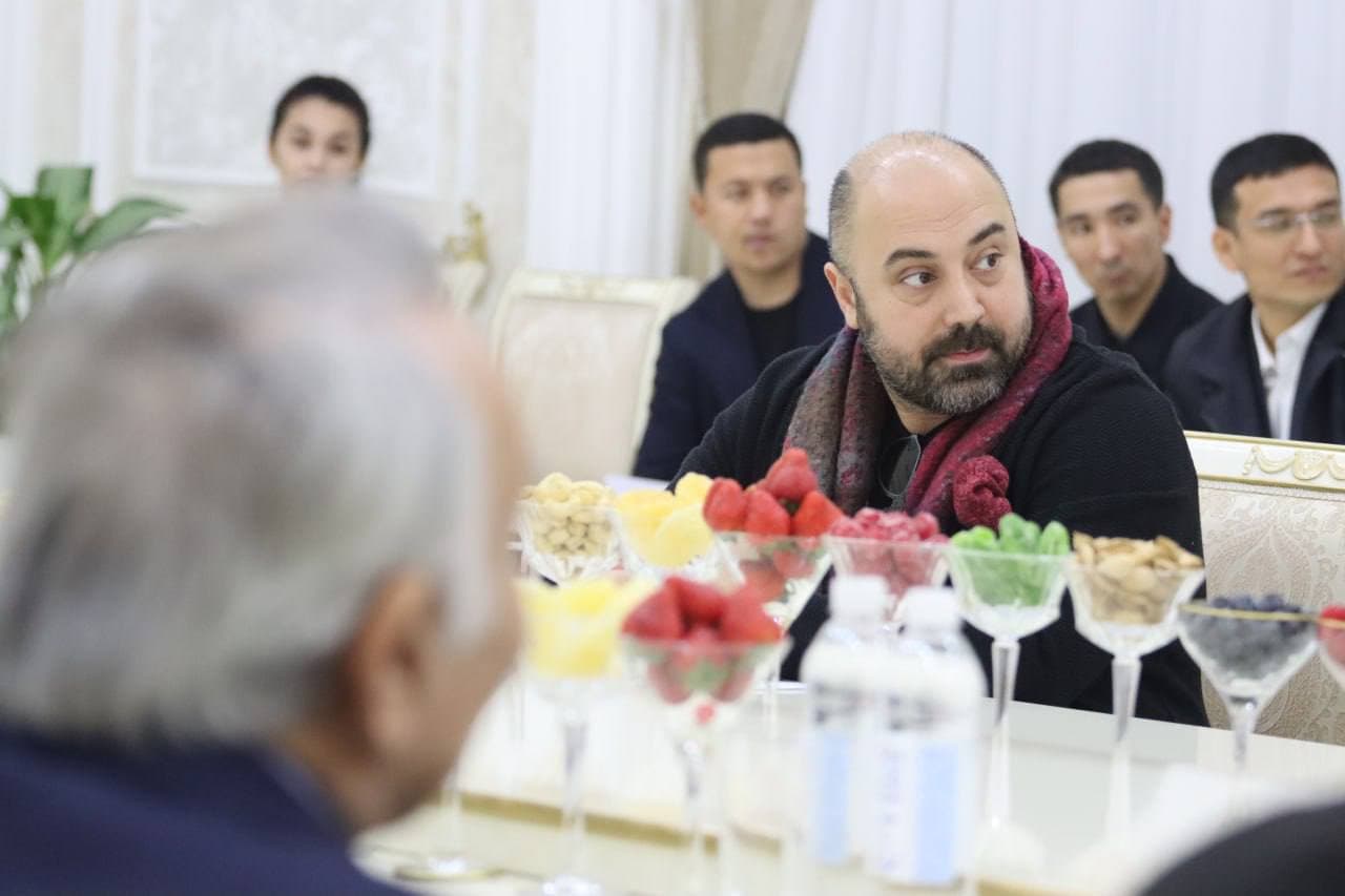 Andijon viloyati hokimi Shuhratbek Abdurahmonov turkiyalik investorlarni qabul qildi