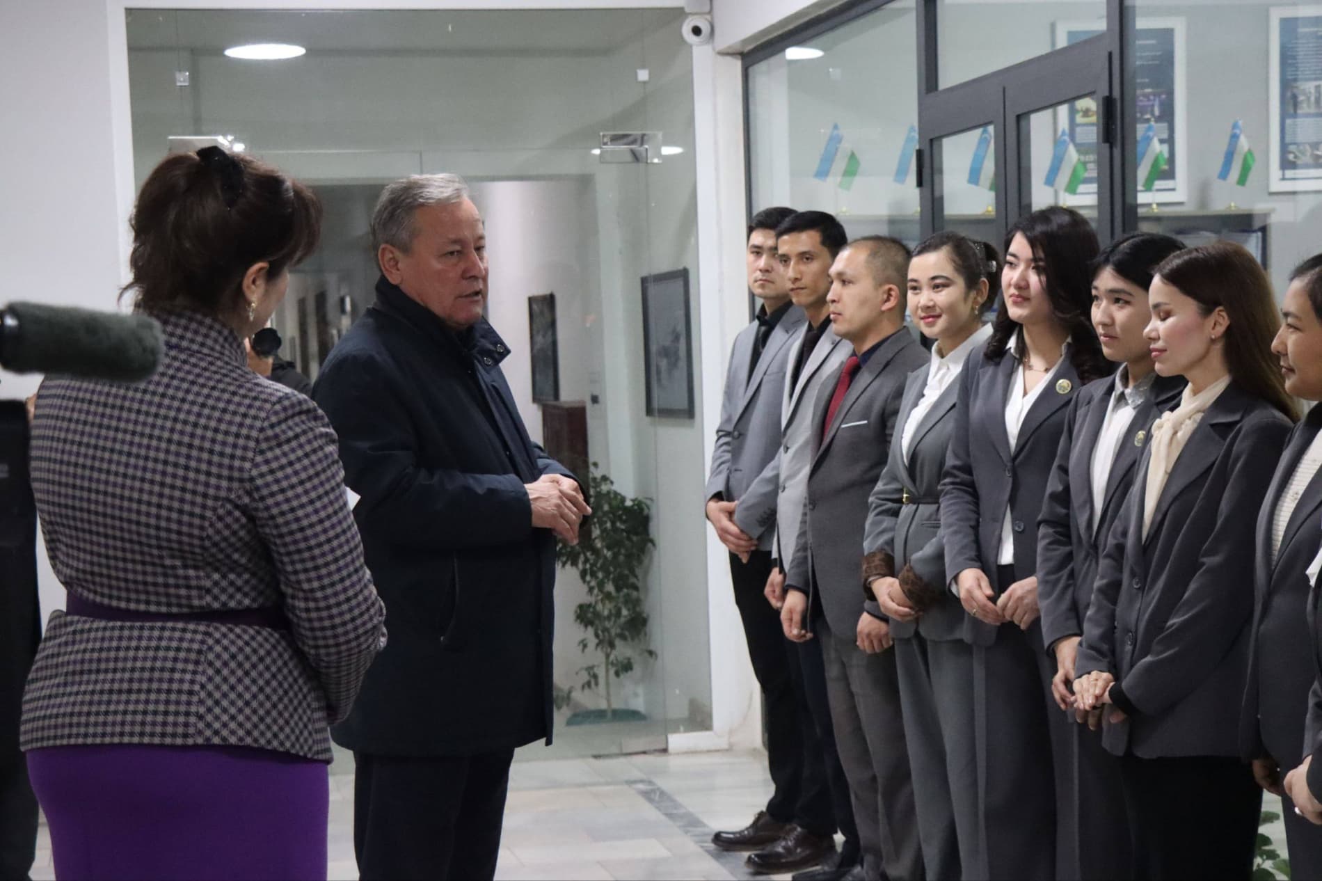 Shuhratbek Abdurahmonov Asaka tumanida bo‘lib, kasb-hunar texnikumiga tashrif buyurdi