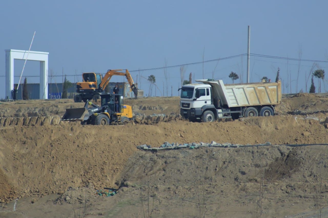 Bobur shahrida ming o‘rinli zamonaviy amfiteatr qurilishi jadal sur’atlarda olib borilmoqda