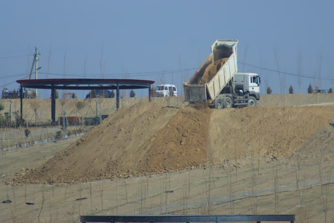 Bobur shahrida ming o‘rinli zamonaviy amfiteatr qurilishi jadal sur’atlarda olib borilmoqda